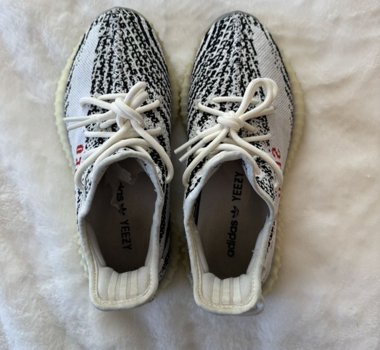 Yeezy V2 Zebras