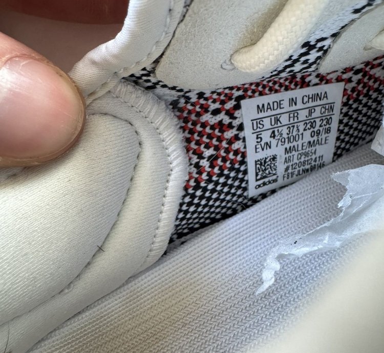 Yeezy V2 Zebras
