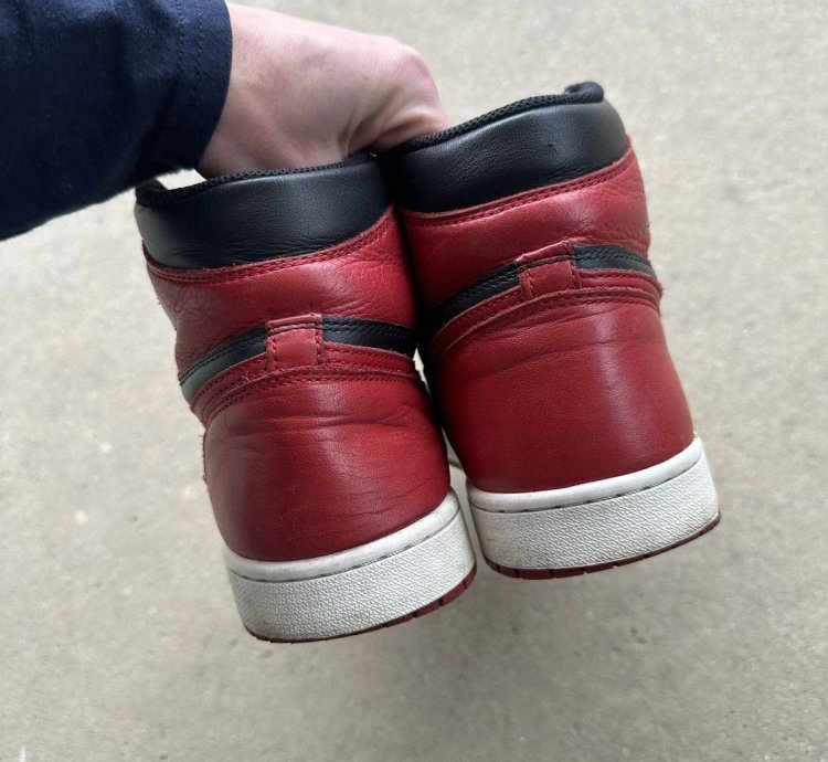 Air Jordan 1 Retro High Bred Banned 2016 Size 10 5