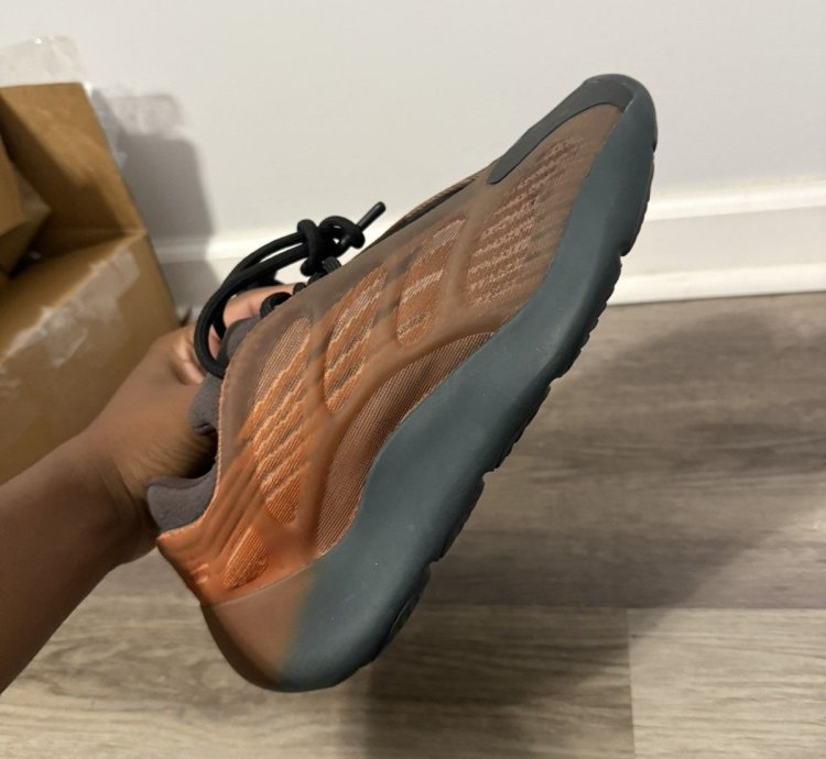 Yeezy V3 Copper Fade