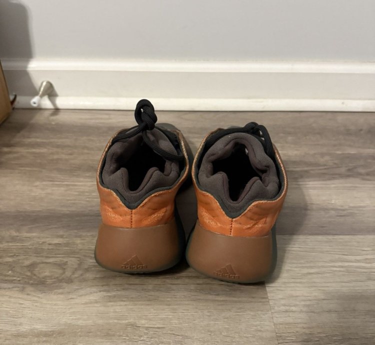 Yeezy V3 Copper Fade