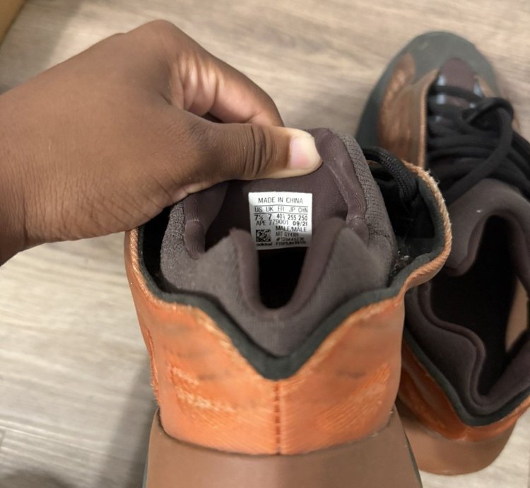 Yeezy V3 Copper Fade