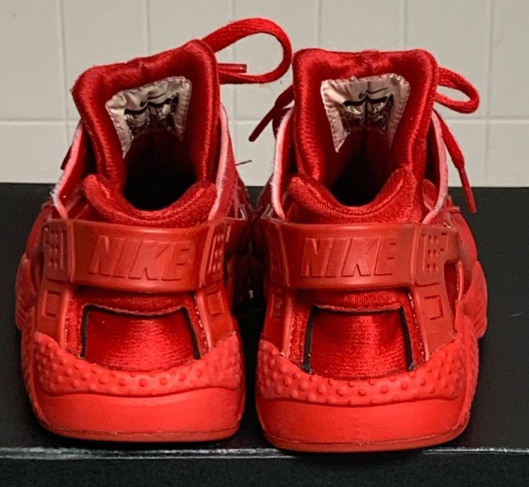 Youth Nike Air Huarache Run Triple Red Shoes Size 13c Nice