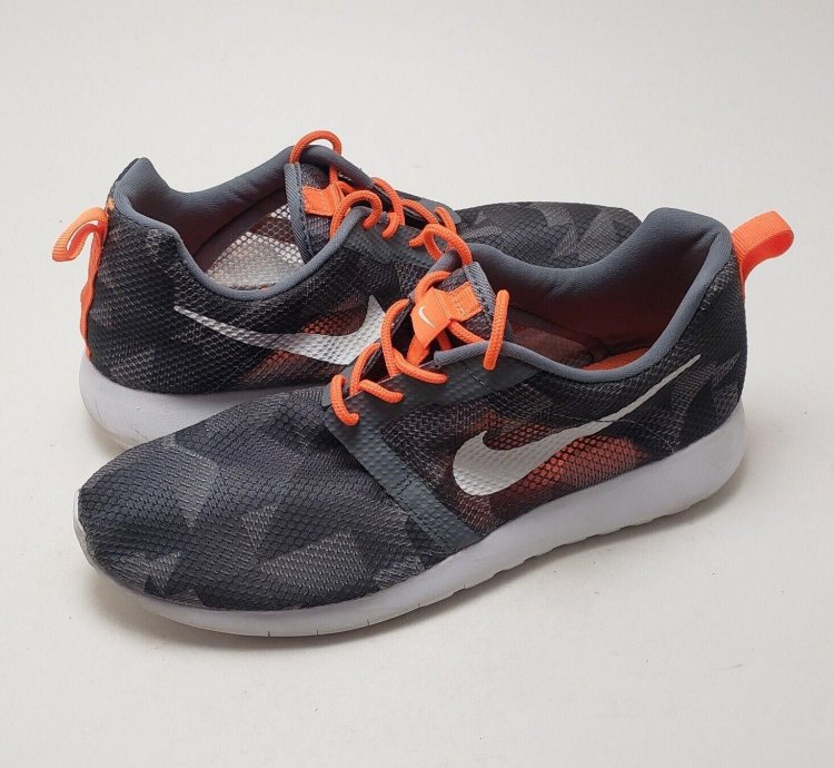 Youth Nike Roshe One Flight Gray Athletic Shoes Size 7y