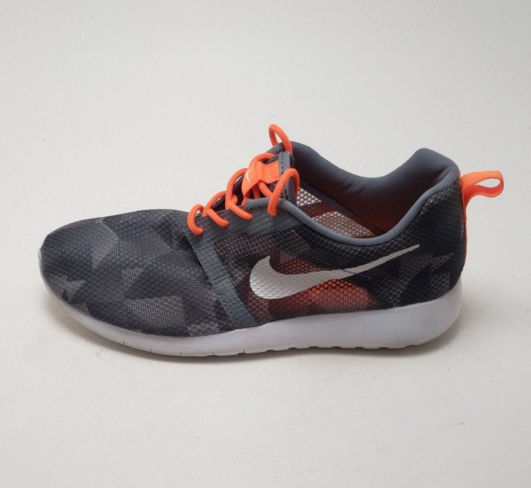 Youth Nike Roshe One Flight Gray Athletic Shoes Size 7y