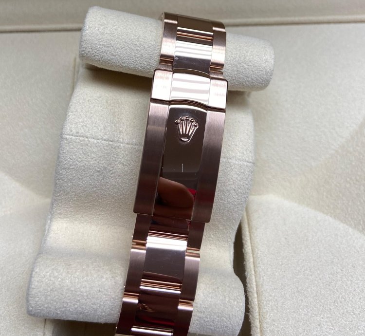 Rolex Sky-dweller 42mm Rose Gold Dark Rhodium Dial Oyster Band 326935 2022