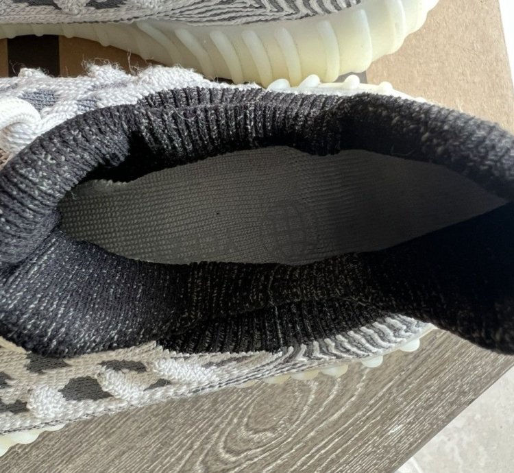 Yzy 350 V2 Cmpct