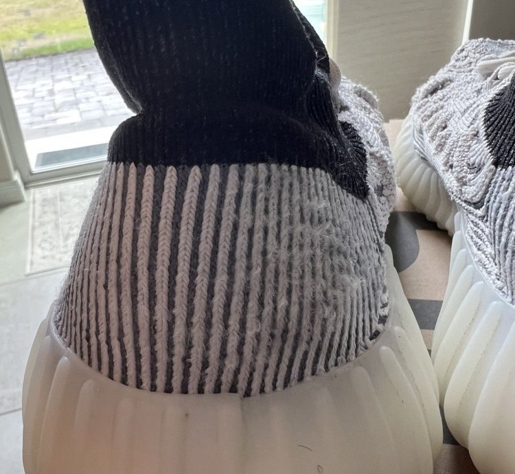 Yzy 350 V2 Cmpct
