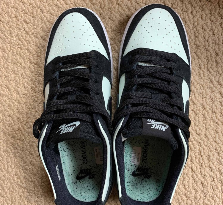 Zoom Dunk Low Pro Sb Barely Green