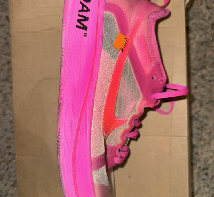 Zoom Fly