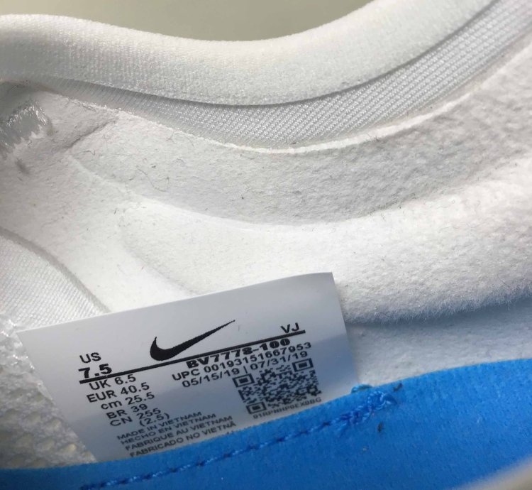 Zoom Fly 3 Aw White Blue Hero