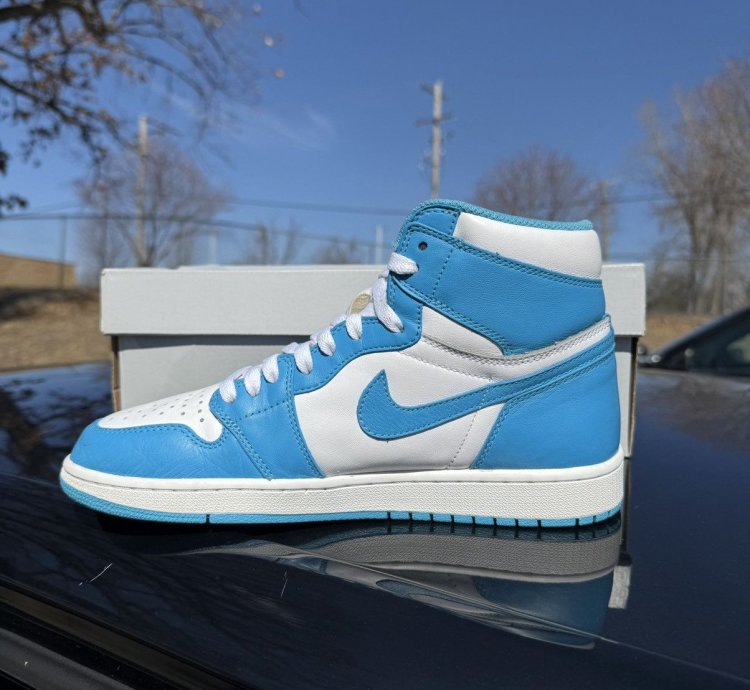 Air Jordan 1 Retro High Og Unc 15 Size 9 5