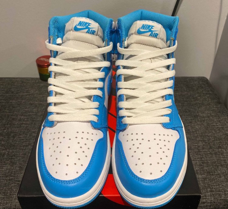 Air Jordan 1 Retro High Og Unc 15 Size 9 5