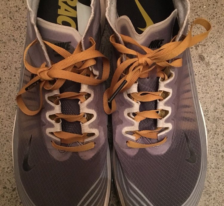 Zoom Fly Grey Gold