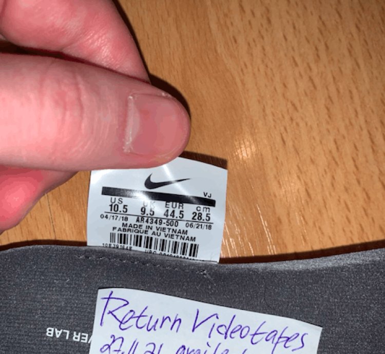 Zoom Fly Gyakusou