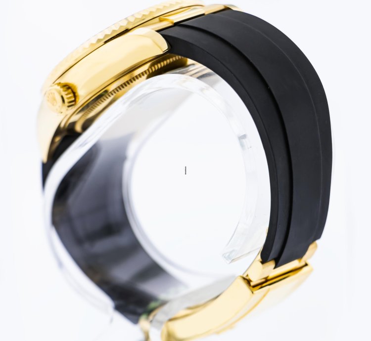 Rolex Sky-dweller 42mm Yellow Gold Champagne Index Dial Fluted Bezel 326238