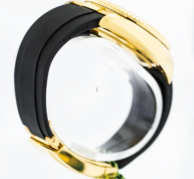 Rolex Sky-dweller 42mm Yellow Gold Champagne Index Dial Fluted Bezel 326238