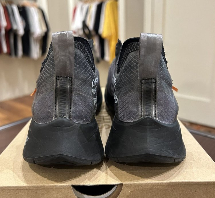 Zoom Fly Off White Black Silver