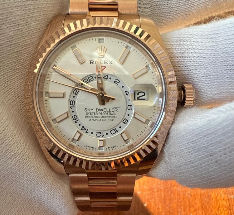 Rolex Sky-dweller Aus Sammlung Mit 2 Zus Tzlichen Bandelementen