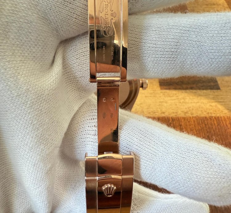 Rolex Sky-dweller Aus Sammlung Mit 2 Zus Tzlichen Bandelementen