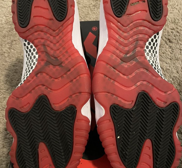 Air Jordan 11 Bred 2019