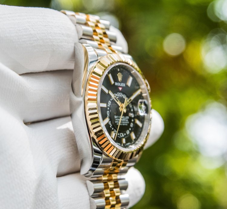 Rolex Sky-dweller Black Dial - Two Tone Jubilee