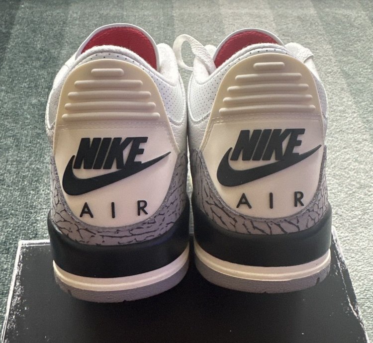 Air Jordan 3 Retro White Cement