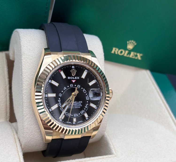 Rolex Sky-dweller Black Dial Yellow Gold Oysterflex