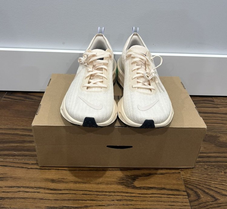Zoomx Invincible Run Flyknit 3 Light Cream
