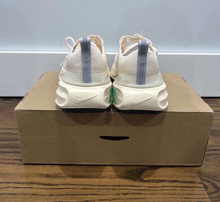 Zoomx Invincible Run Flyknit 3 Light Cream