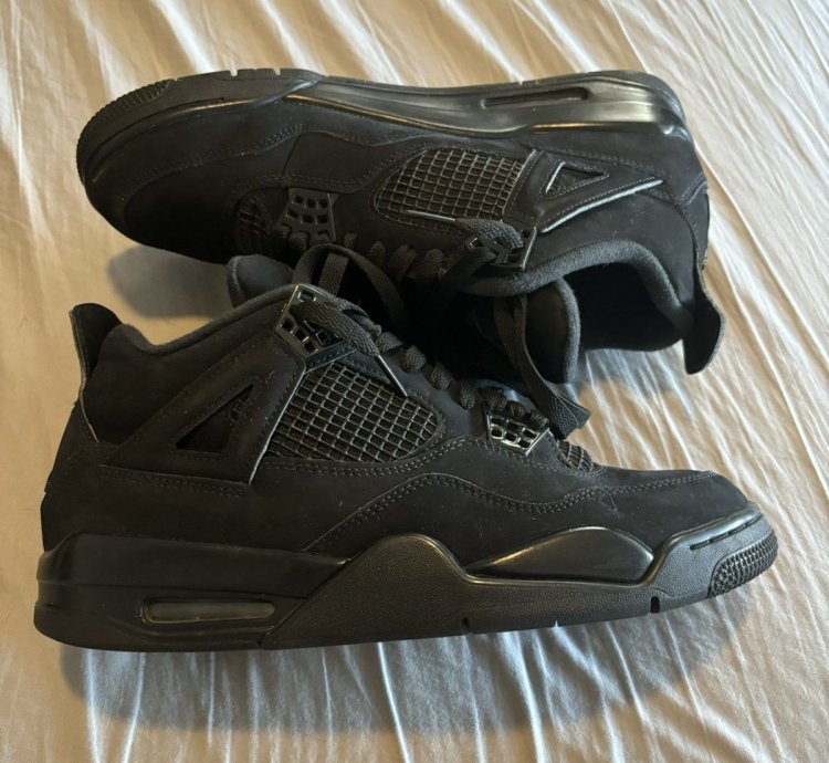 Air Jordan 4 Black Cats 2020