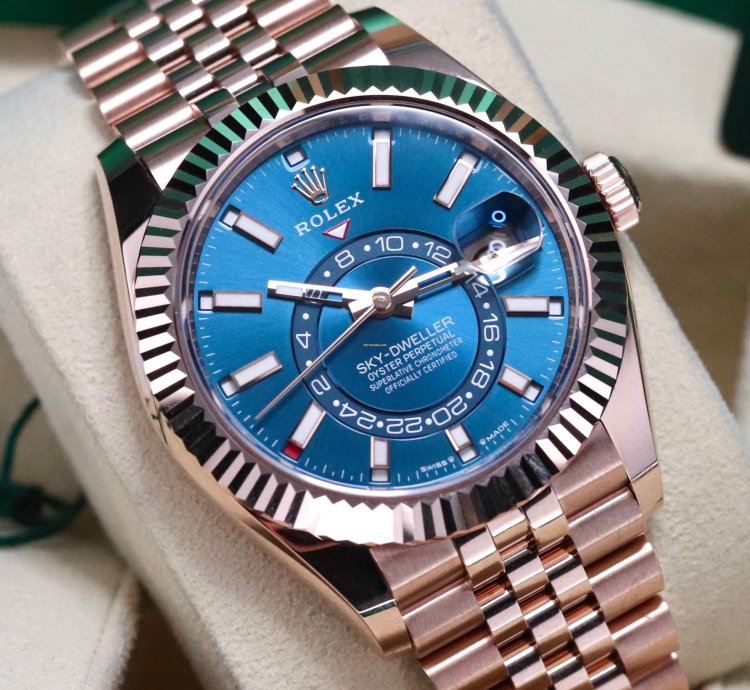 Rolex Sky-dweller Blue Dial Complete Mint Rose Gold Sunburst 42mm Jubilee Fluted Sky 336935