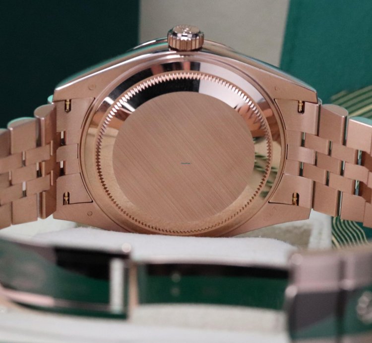 Rolex Sky-dweller Blue Dial Complete Mint Rose Gold Sunburst 42mm Jubilee Fluted Sky 336935