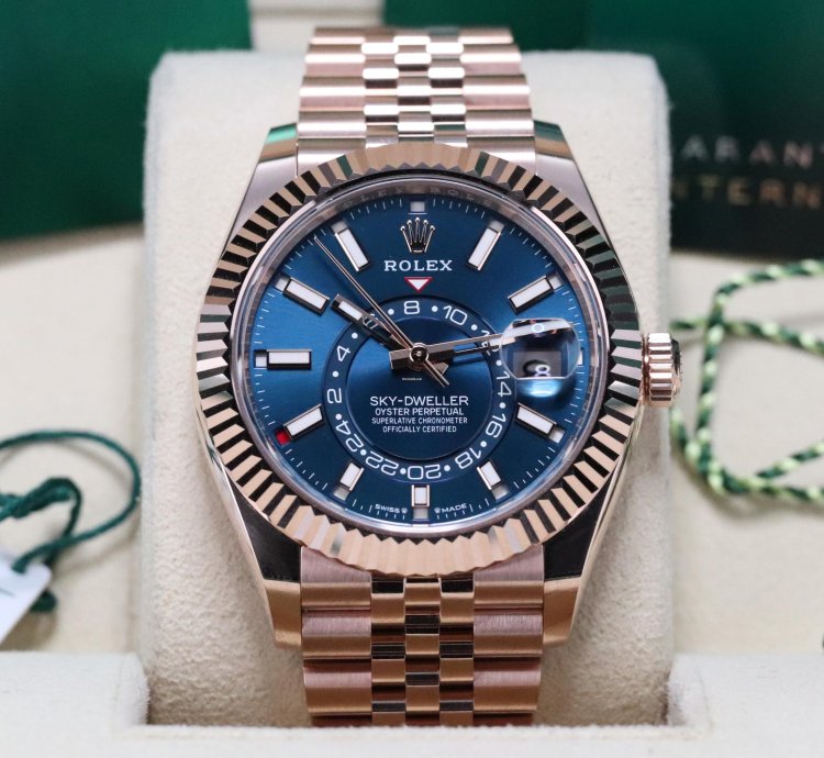 Rolex Sky-dweller Blue Dial Complete Mint Rose Gold Sunburst 42mm Jubilee Fluted Sky 336935