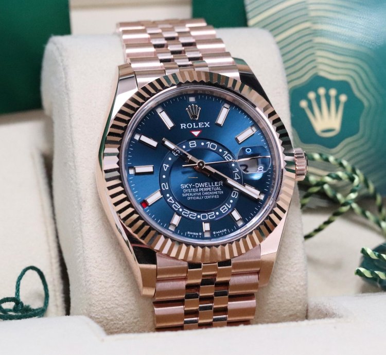 Rolex Sky-dweller Blue Dial Complete Mint Rose Gold Sunburst 42mm Jubilee Fluted Sky 336935