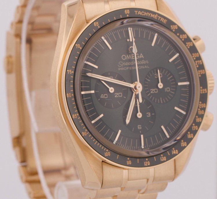 Omega Speedmaster 2023 Papers Omega Speedmaster Green Moonshine 18k 310 60 42 50 10 001 Box