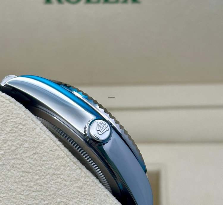 Rolex Sky-dweller Blue Dial Jubilee