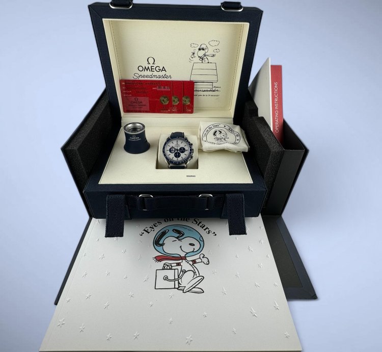 Omega Speedmaster 2024 Speedmaster Snoopy 50th Anniversary