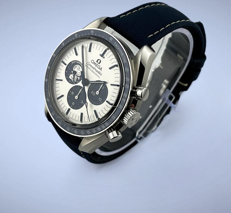 Omega Speedmaster 2024 Speedmaster Snoopy 50th Anniversary
