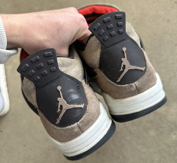 Air Jordan 4 Retro Taupe Haze Size 10