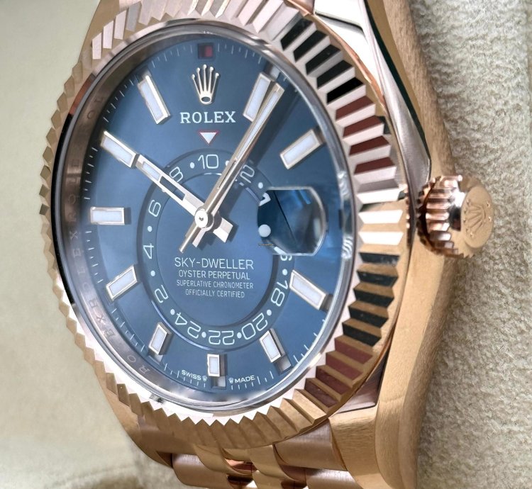 Rolex Sky-dweller Blue Dial Rose Gold Jubilee Bracelet 336935 Unworn 2025