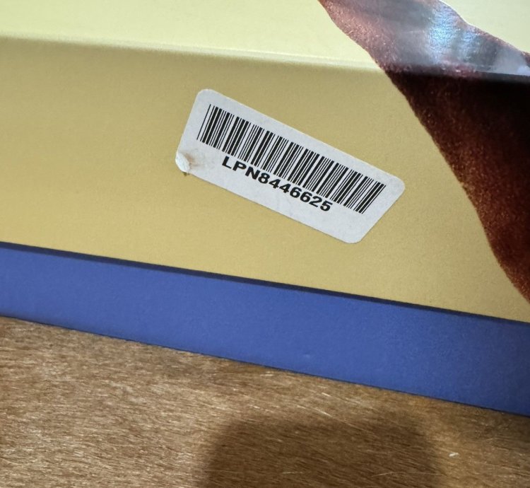 Air Jordan 4 Retro Union La Guava