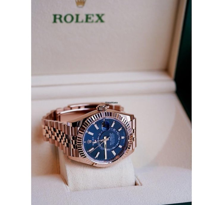 Rolex Sky-dweller Blue Green Dial Jubilee 336935-0005