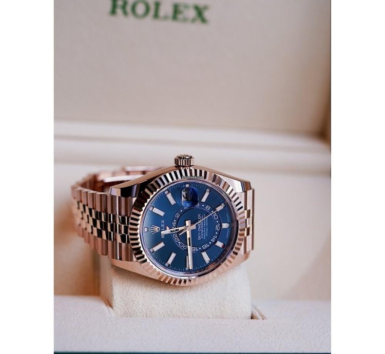 Rolex Sky-dweller Blue Green Dial Jubilee 336935-0005