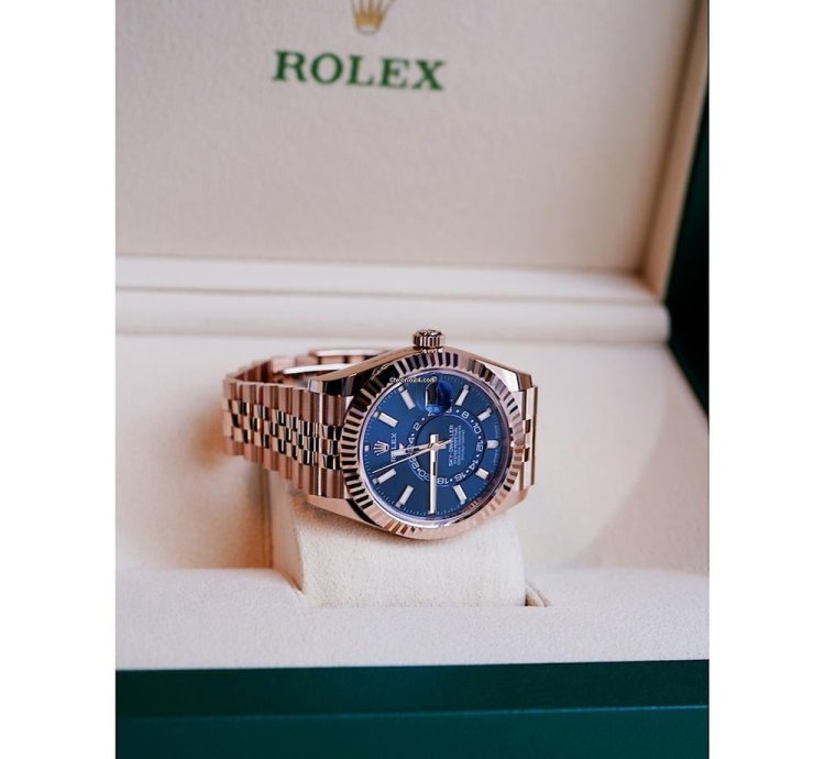Rolex Sky-dweller Blue Green Dial Jubilee 336935-0005