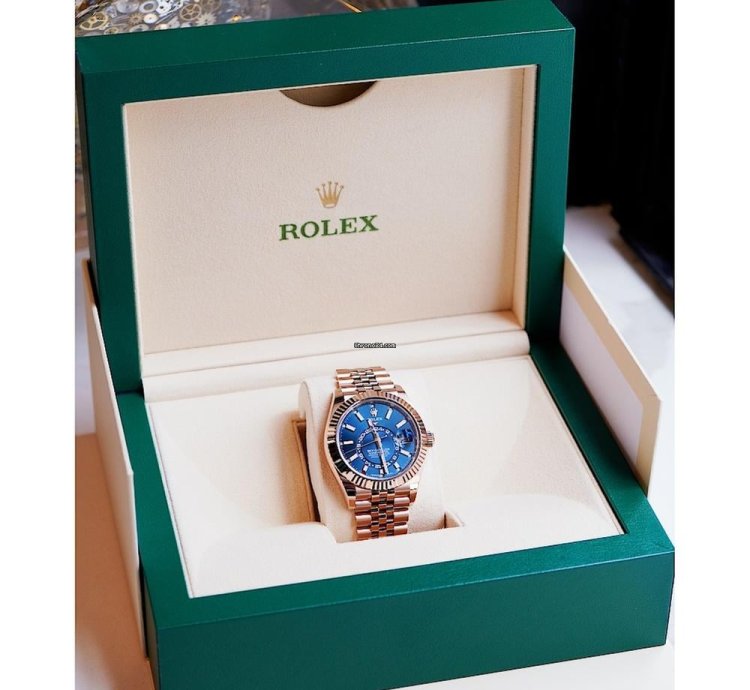 Rolex Sky-dweller Blue Green Dial Jubilee 336935-0005