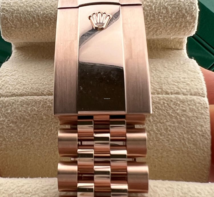 Rolex Sky-dweller Blue Green Dial Jubilee Bracelet
