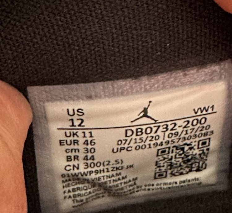 Air Jordan 4 Taupe Haze