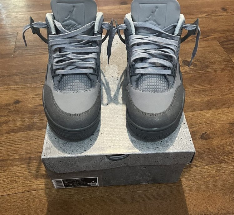 Air Jordan 4 Wet Cement