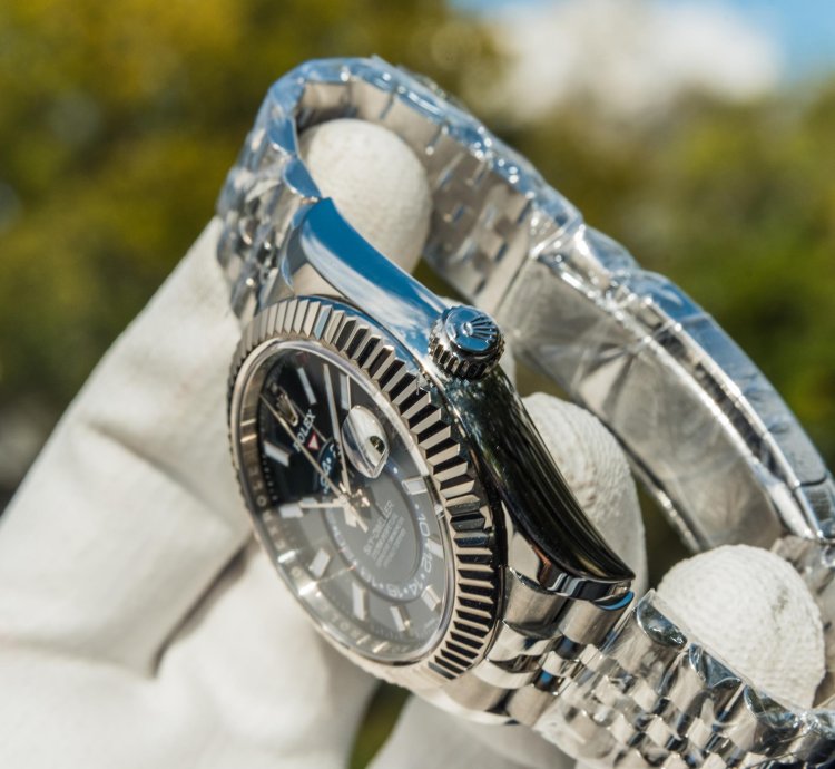 Rolex Sky-dweller Bright Blue Dial - Jubilee Bracelet